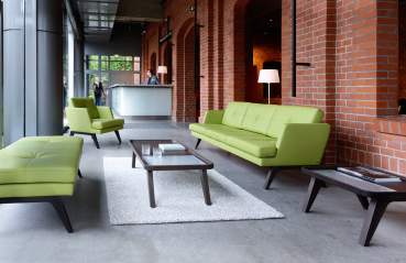 October 3-er Sitzsofa
